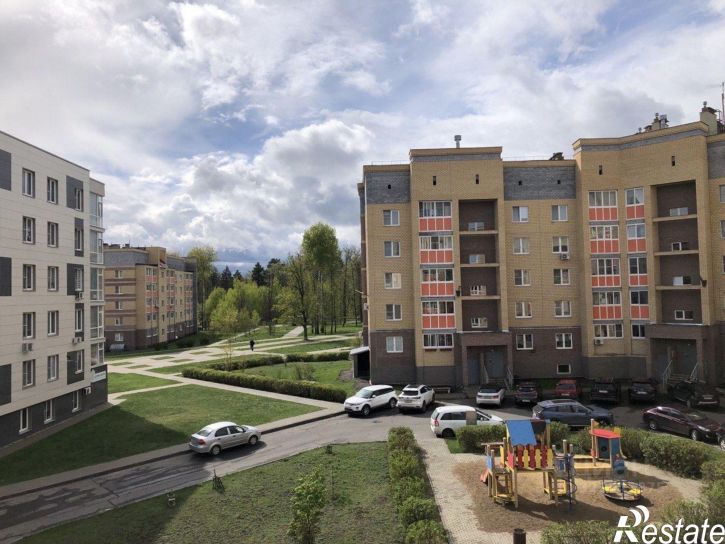 3-комн квартира улица Зернова, 17,  д. 17