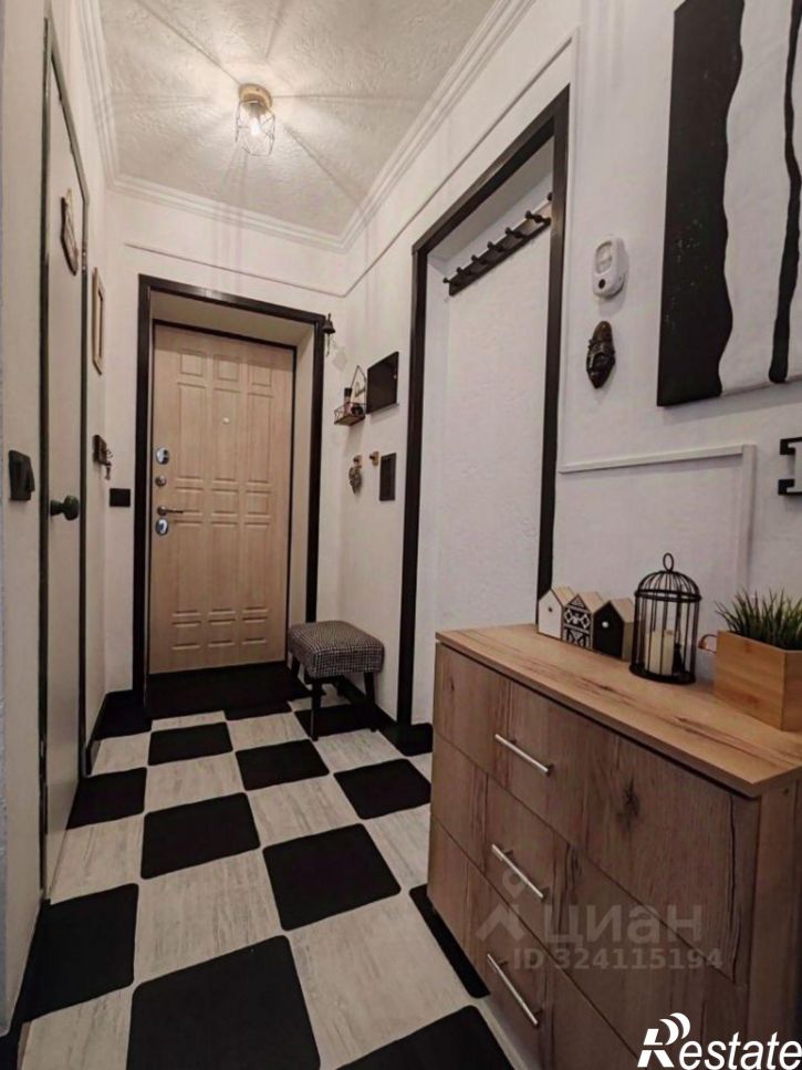 3-комн квартира улица Александровича, 26,  д. 26