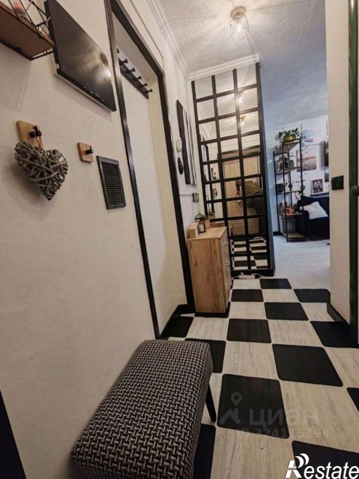 3-комн квартира улица Александровича, 26,  д. 26