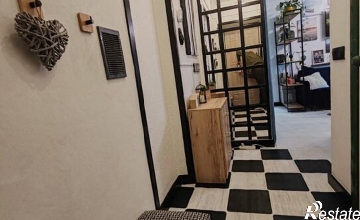 3-комн квартира улица Александровича, 26,  д. 26