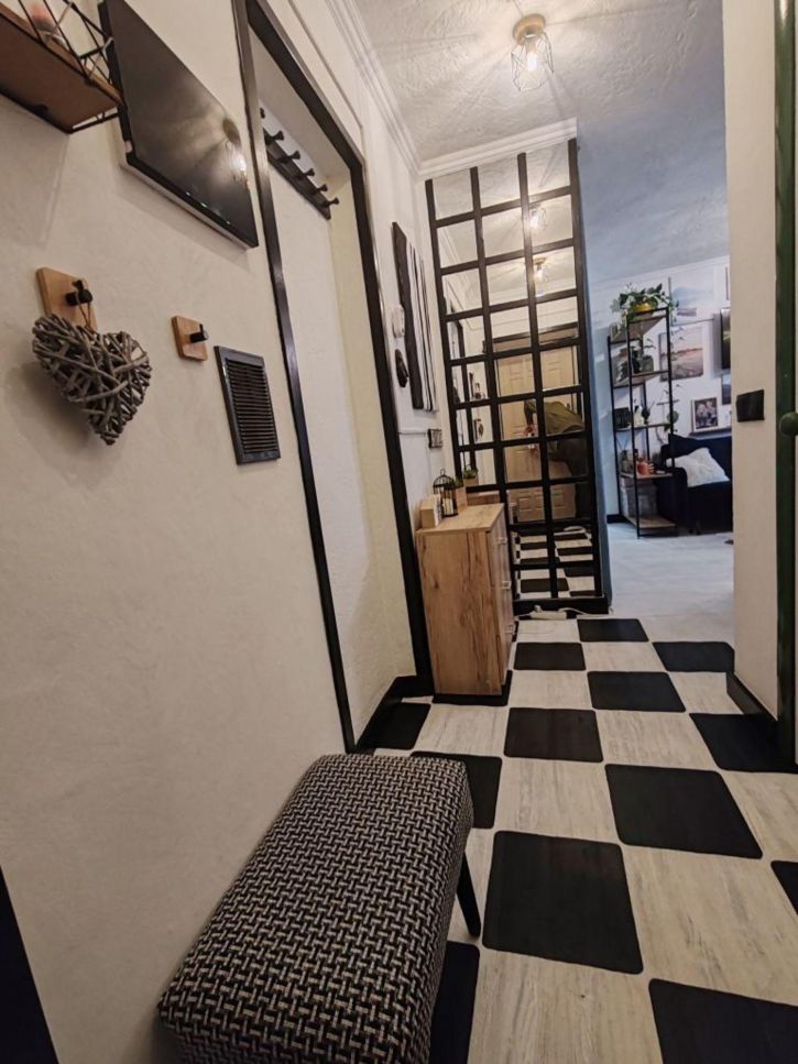 3-комн квартира Александровича ул, 26