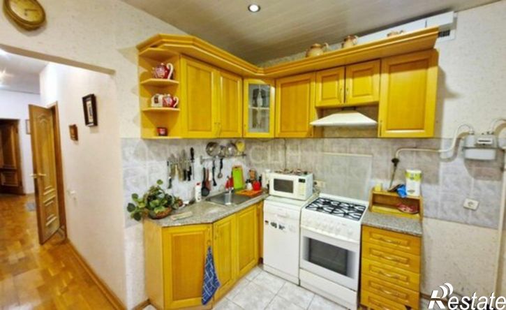 3-комн квартира улица Гагарина, 9,  д. 9