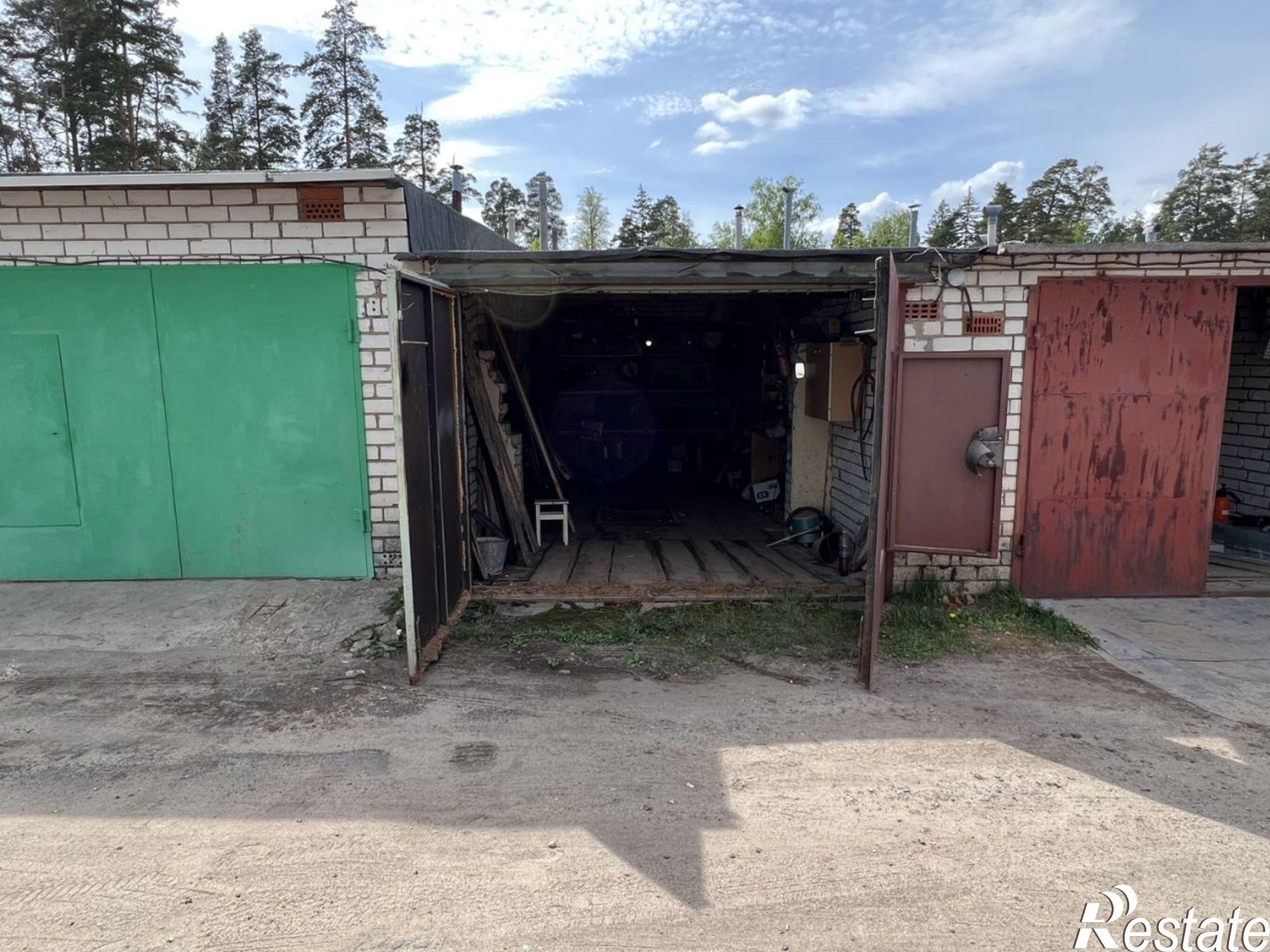 Купить гараж, место в паркинге за 800 016 рублей на ул Кирова, 21